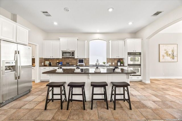 162 Yaupon Trl, San Antonio, TX 78256