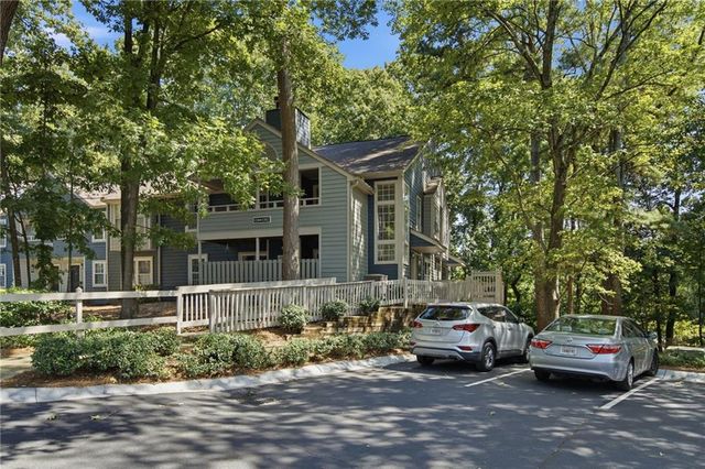 1348 N Crossing Drive, Atlanta, GA 30329