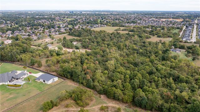 W Wallis Road, Cave Springs, AR 72718