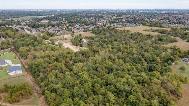 W Wallis Road, Cave Springs, AR 72718