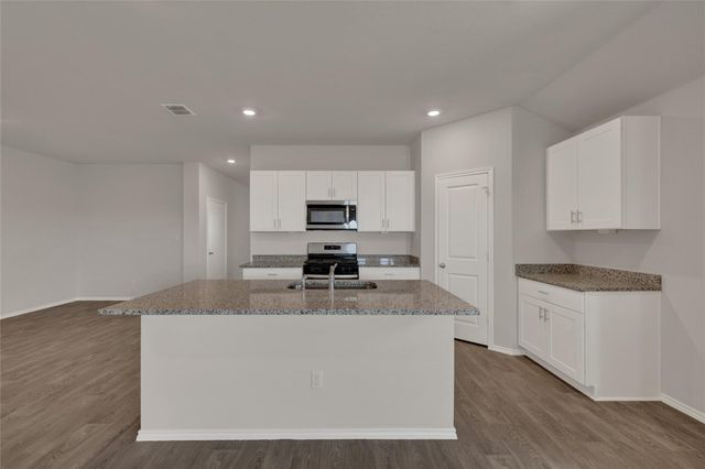 322 HODGES ST, Maxwell, TX 78656
