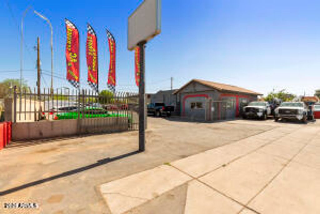 507 E BROADWAY Road, Phoenix, AZ 85040 — photo 2