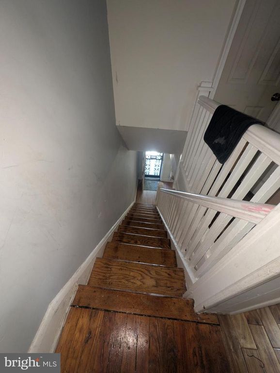 Image 12 of property listing at 3313 BRIGHTON ST, Baltimore, MD 21216