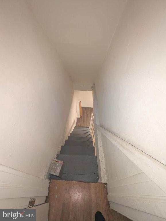Image 8 of property listing at 3313 BRIGHTON ST, Baltimore, MD 21216