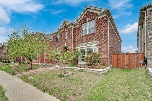 345 Twin Creeks Drive, Garland, TX 75040