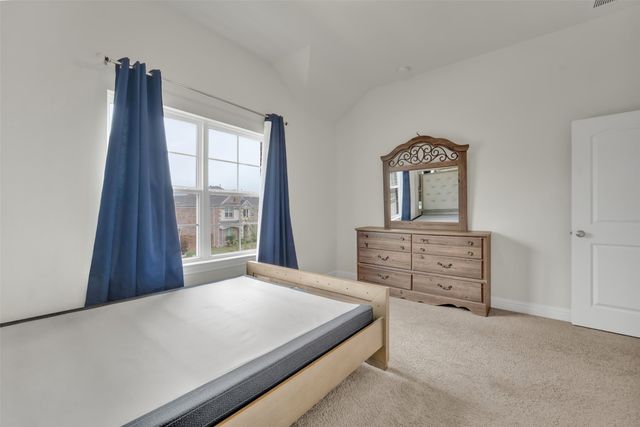 345 Twin Creeks Drive, Garland, TX 75040