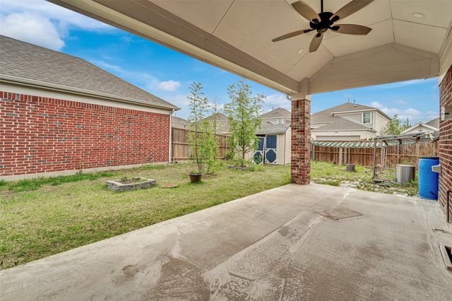 345 Twin Creeks Drive, Garland, TX 75040