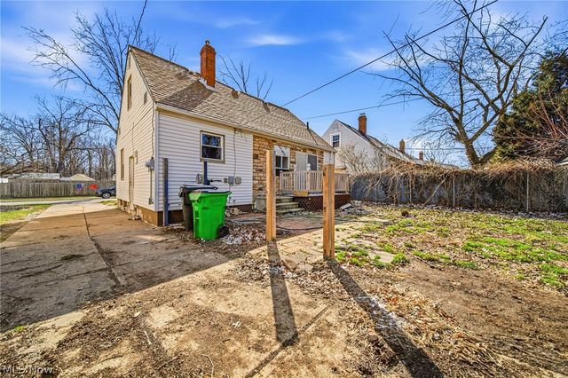 406 E 274th Street, Euclid, OH 44132