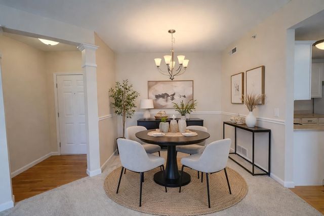 61 Pearl St Unit 33, Essex Junction, VT 05452