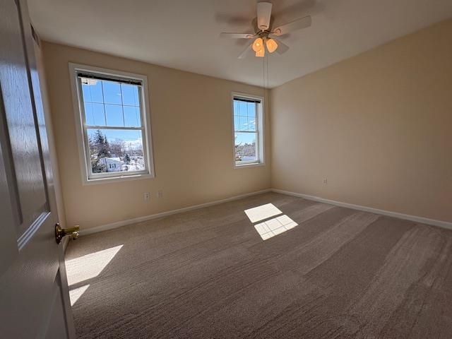 61 Pearl St Unit 33, Essex Junction, VT 05452