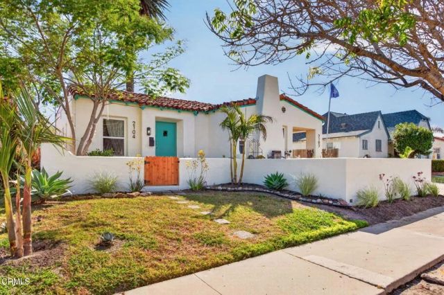 2102-2104 Channel Drive, Ventura, CA 93001