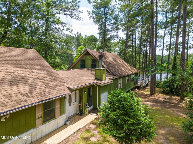 146 Maple Drive, Perkinston, MS 39573