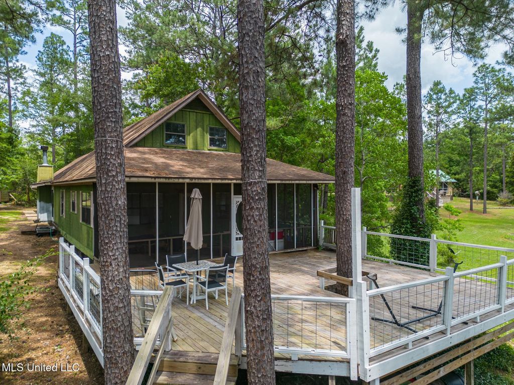 146 Maple Drive, Perkinston, MS 39573