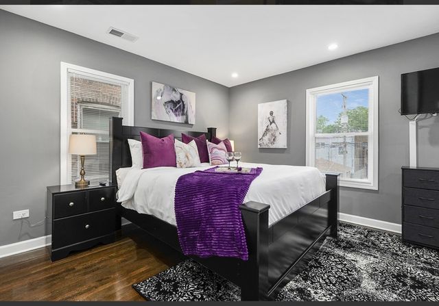 8110 S Vernon Avenue, Chicago, IL 60619