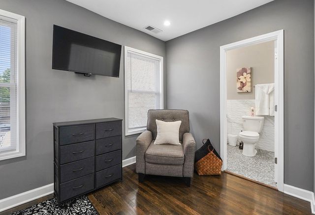 8110 S Vernon Avenue, Chicago, IL 60619