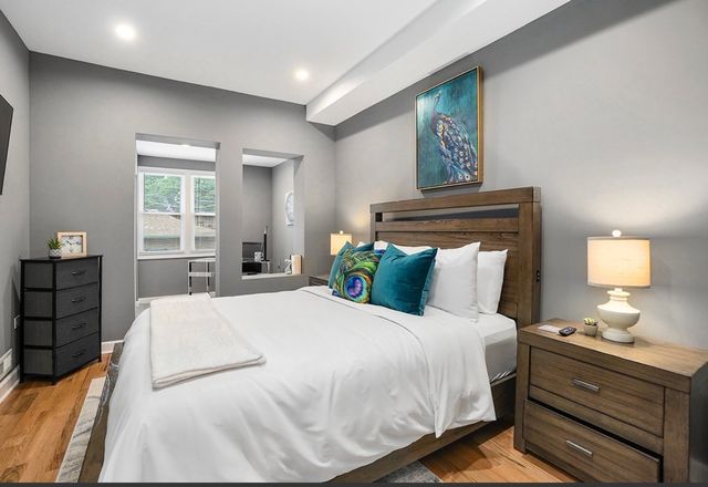 8110 S Vernon Avenue, Chicago, IL 60619