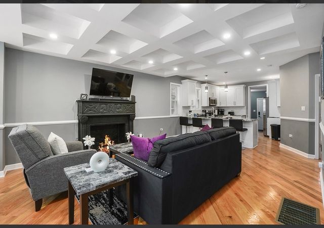 8110 S Vernon Avenue, Chicago, IL 60619