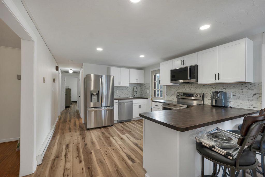 7 Therese Road, Salem, NH 03079