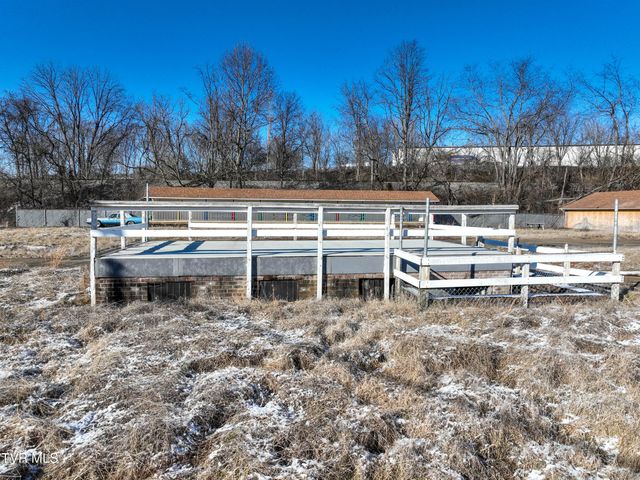 160 Creekside Trail, Bristol, VA 24201