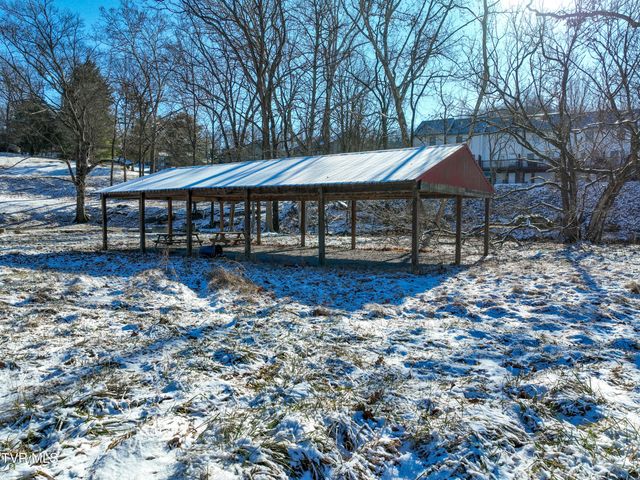 160 Creekside Trail, Bristol, VA 24201