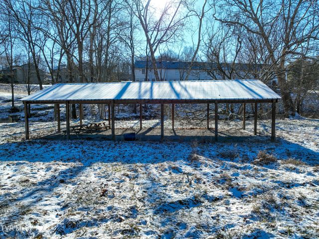 160 Creekside Trail, Bristol, VA 24201