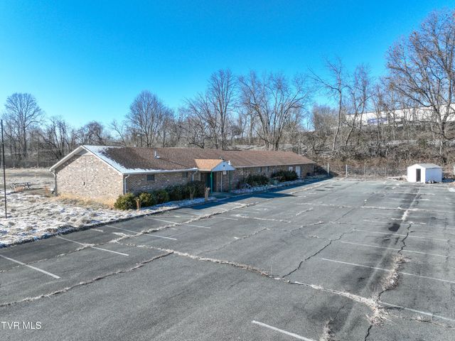 160 Creekside Trail, Bristol, VA 24201