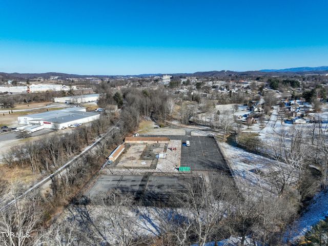 160 Creekside Trail, Bristol, VA 24201