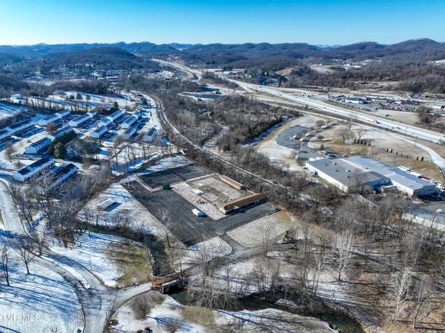 160 Creekside Trail, Bristol, VA 24201