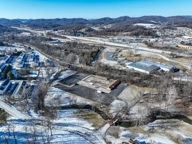 160 Creekside Trail, Bristol, VA 24201