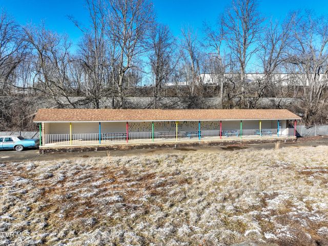 160 Creekside Trail, Bristol, VA 24201