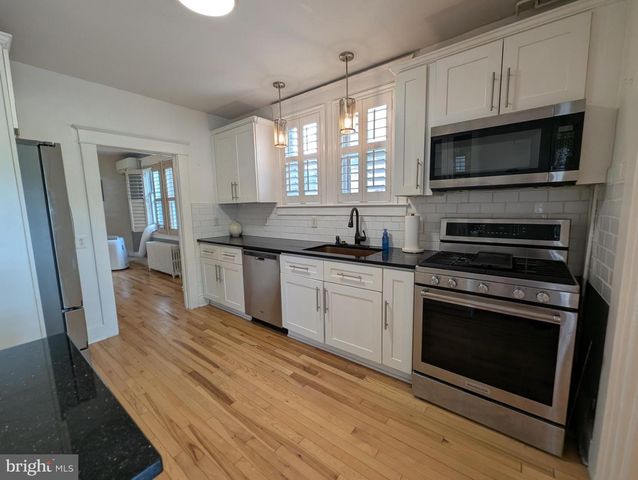 4500 RIDGE AVE, Halethorpe, MD 21227