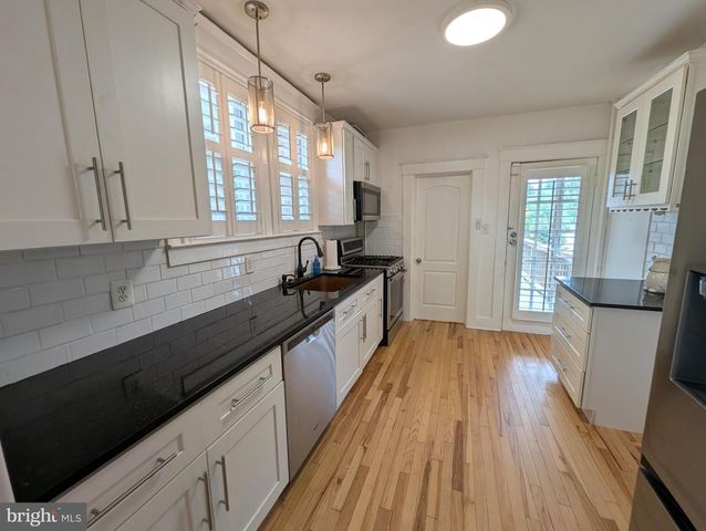 4500 RIDGE AVE, Halethorpe, MD 21227