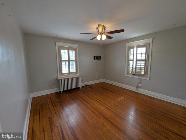 4500 RIDGE AVE, Halethorpe, MD 21227