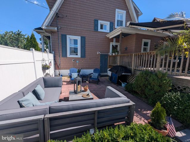 4500 RIDGE AVE, Halethorpe, MD 21227