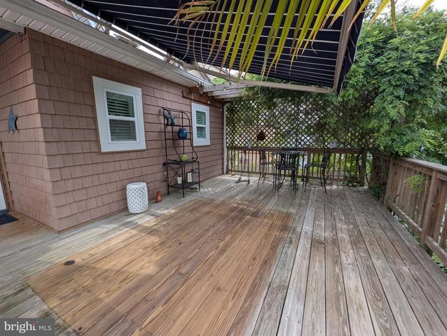 4500 RIDGE AVE, Halethorpe, MD 21227