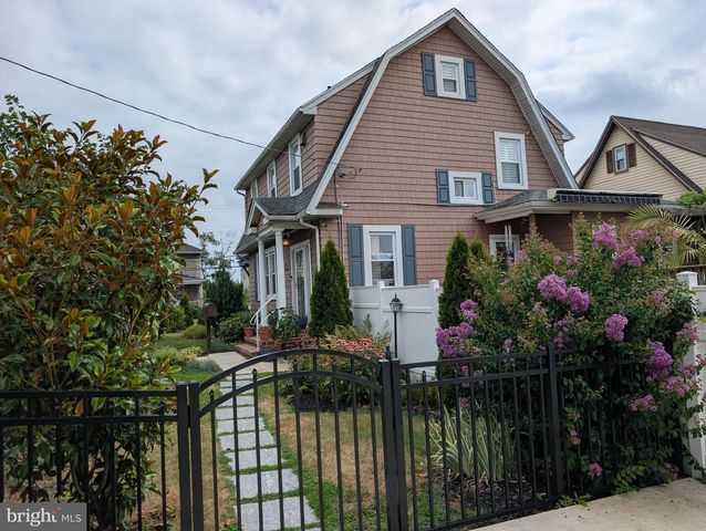 4500 RIDGE AVE, Halethorpe, MD 21227
