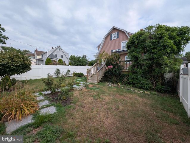 4500 RIDGE AVE, Halethorpe, MD 21227