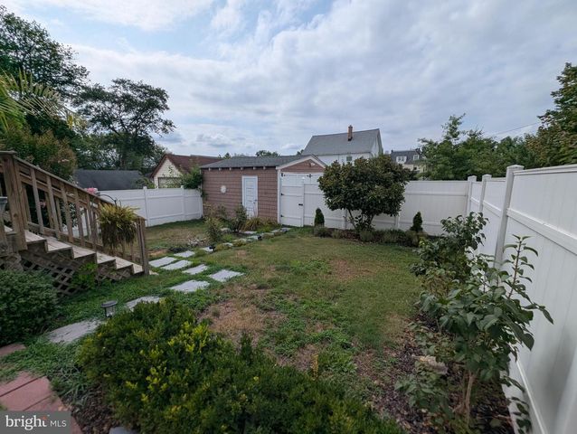 4500 RIDGE AVE, Halethorpe, MD 21227