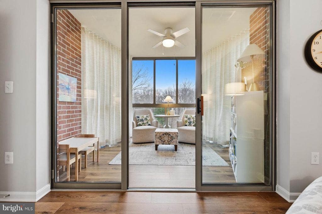 Image 18 of property listing at 940 ASTERN WAY #304, Annapolis, MD 21401