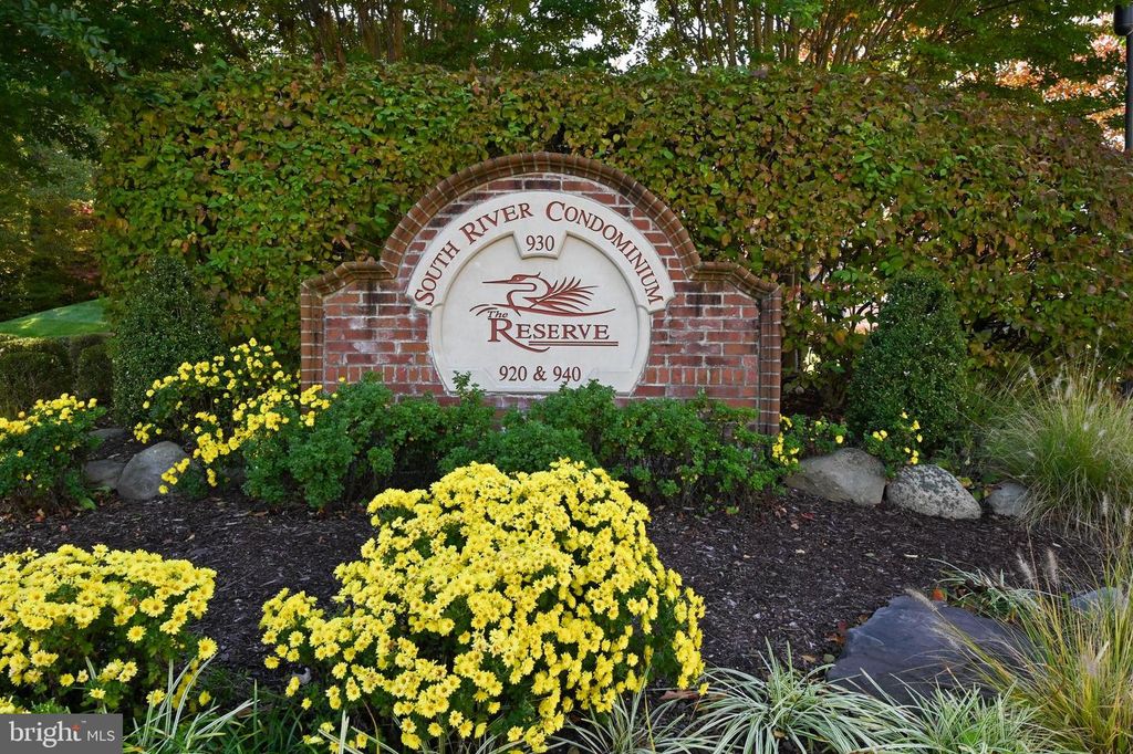 Image 2 of property listing at 940 ASTERN WAY #304, Annapolis, MD 21401