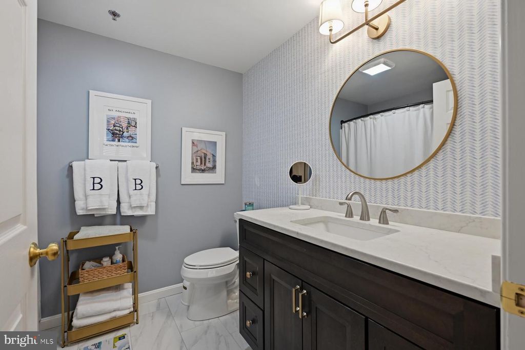 Image 21 of property listing at 940 ASTERN WAY #304, Annapolis, MD 21401