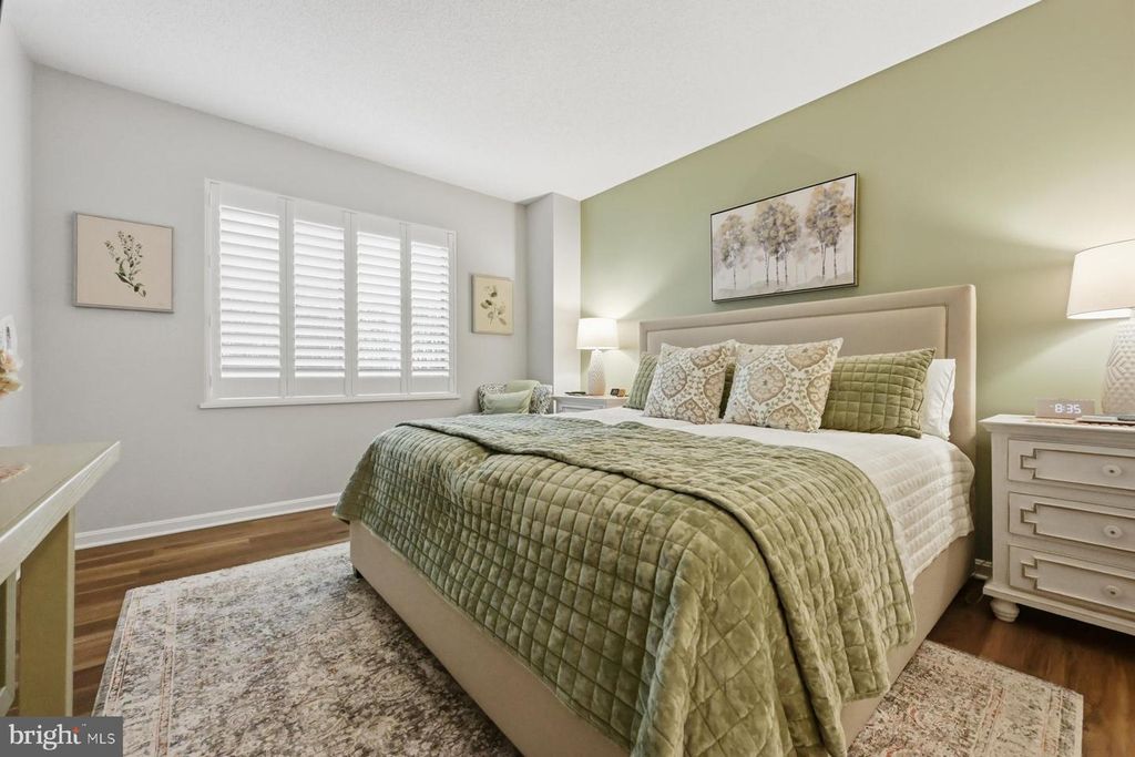 Image 23 of property listing at 940 ASTERN WAY #304, Annapolis, MD 21401