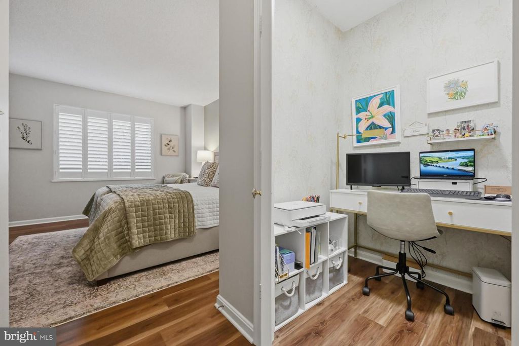 Image 28 of property listing at 940 ASTERN WAY #304, Annapolis, MD 21401