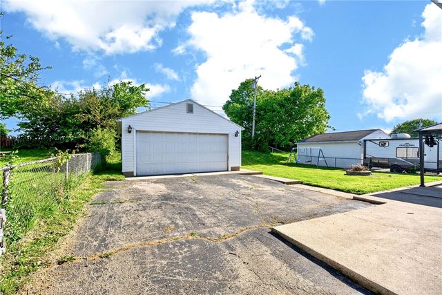 2437 N Aragon Avenue, Kettering, OH 45420