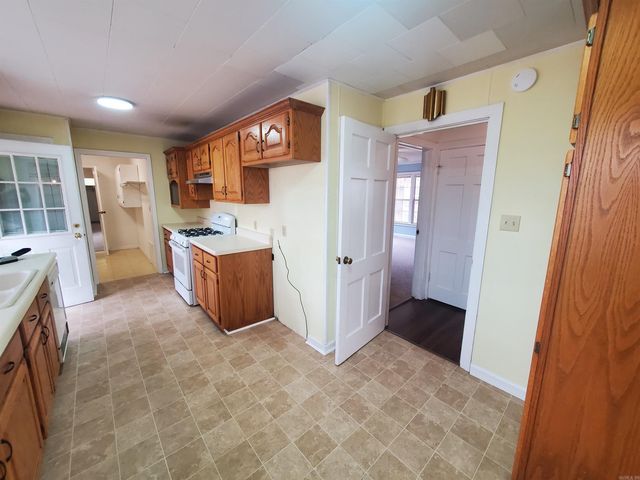 681 S Garfield Street, Piggott, AR 72454