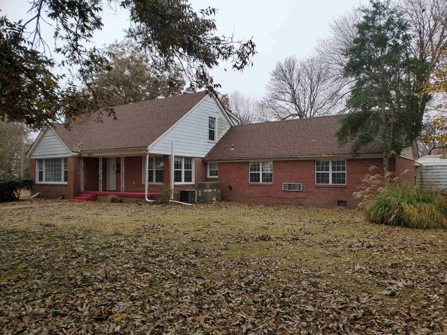 681 S Garfield Street, Piggott, AR 72454