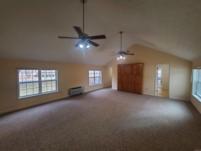 681 S Garfield Street, Piggott, AR 72454