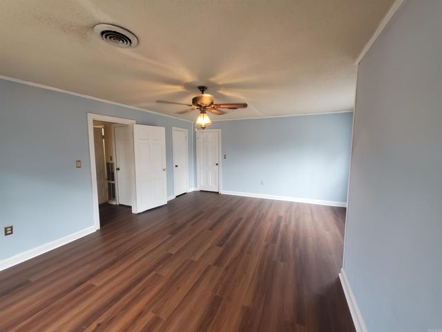 681 S Garfield Street, Piggott, AR 72454
