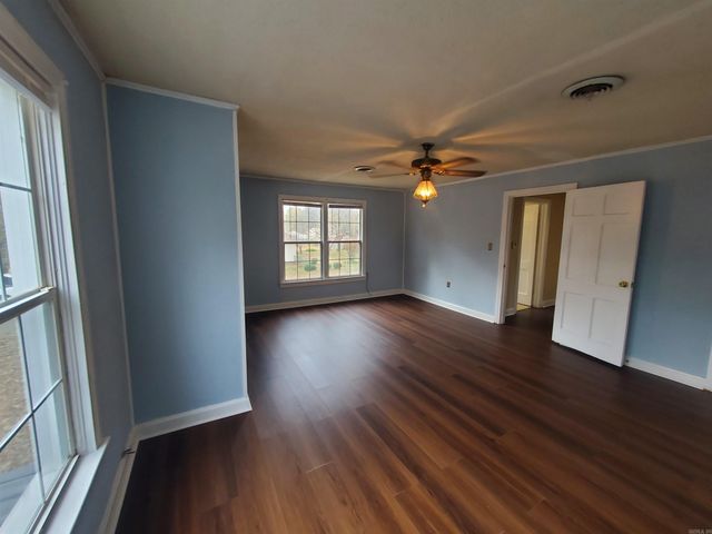 681 S Garfield Street, Piggott, AR 72454