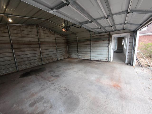 681 S Garfield Street, Piggott, AR 72454